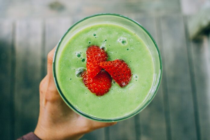 3 recettes de smoothies énergétiques pour les sportifs