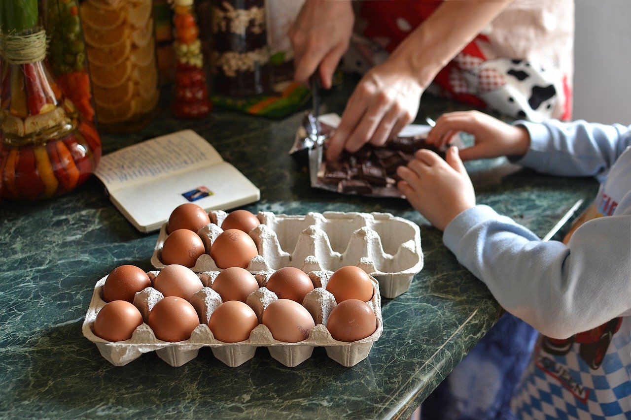 apprendre à cuisiner en famille