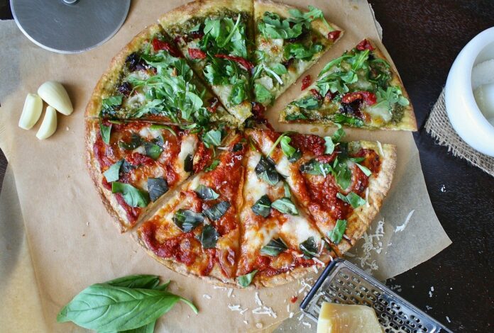 3 recettes de pizzas protéinées