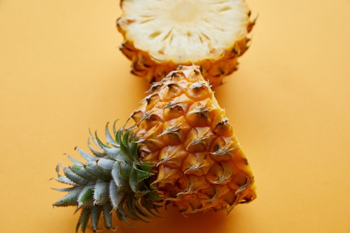 Recette d'enfance Le gâteau renversé à l’ananas sans sucre et délicieux