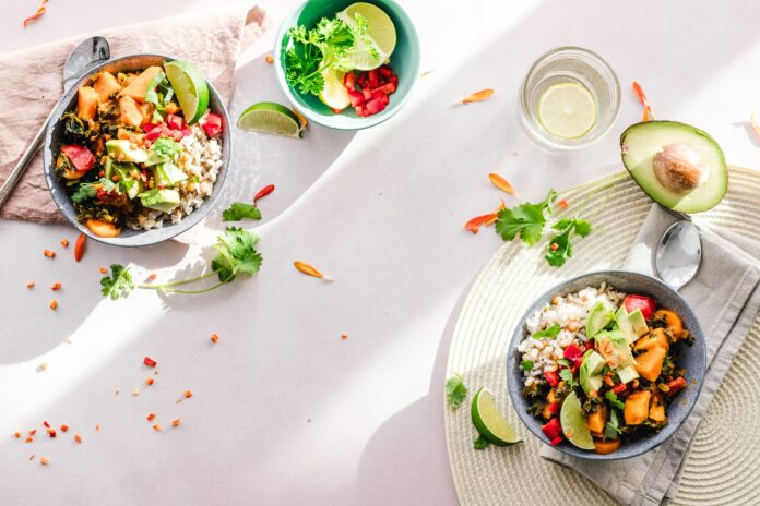 3 salades healthy pour garder la forme cet été