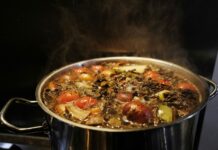 Les plats réconfortants, ces recettes familiales qui réchauffent autant le corps que le cœur plats réconfortants