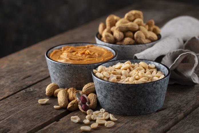 recettes-pour-tous_Comment remplacer le beurre en cuisine sans perdre goût ni texture_peanuts-bowls-arrangement remplacer le beurre en cuisine
